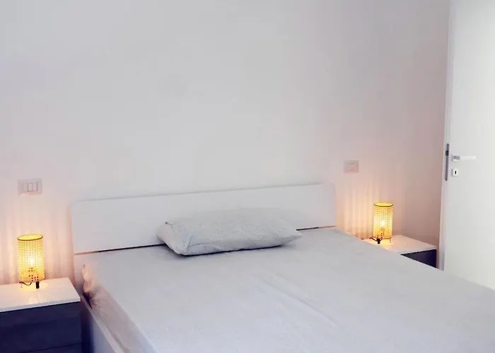 On The In Roseto روزيتو ديلي أبروتسي