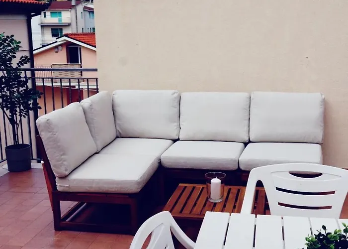 On The In Roseto Daire *